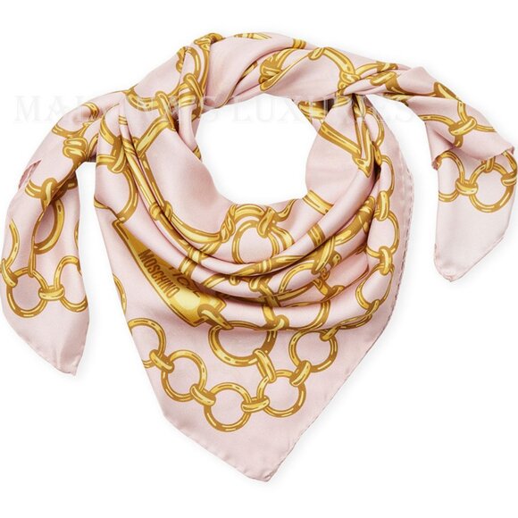 【送料&関税込】Moschino Printed Silk Scarf MOSCHINO CHEAPANDCHIC Printed Silk Scarf Black | PLAYFUL